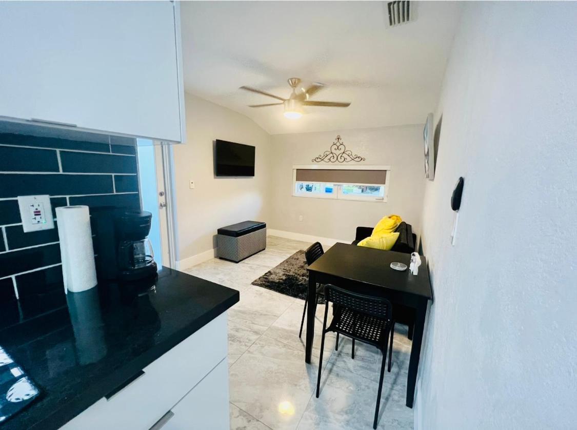 Little Gables Studio-Your Miami Escape-10Min Airport Exterior foto